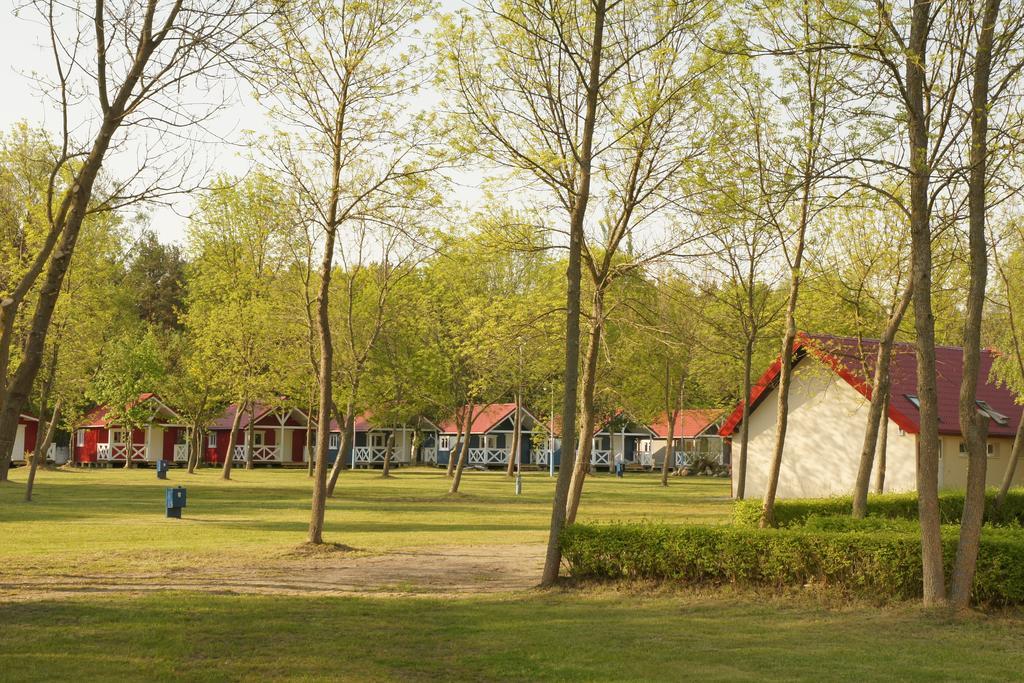 Holiday Resort & Camping Intercamp'84 Leba Exterior photo