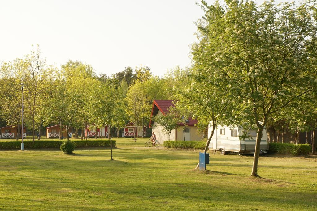 Holiday Resort & Camping Intercamp'84 Leba Exterior photo